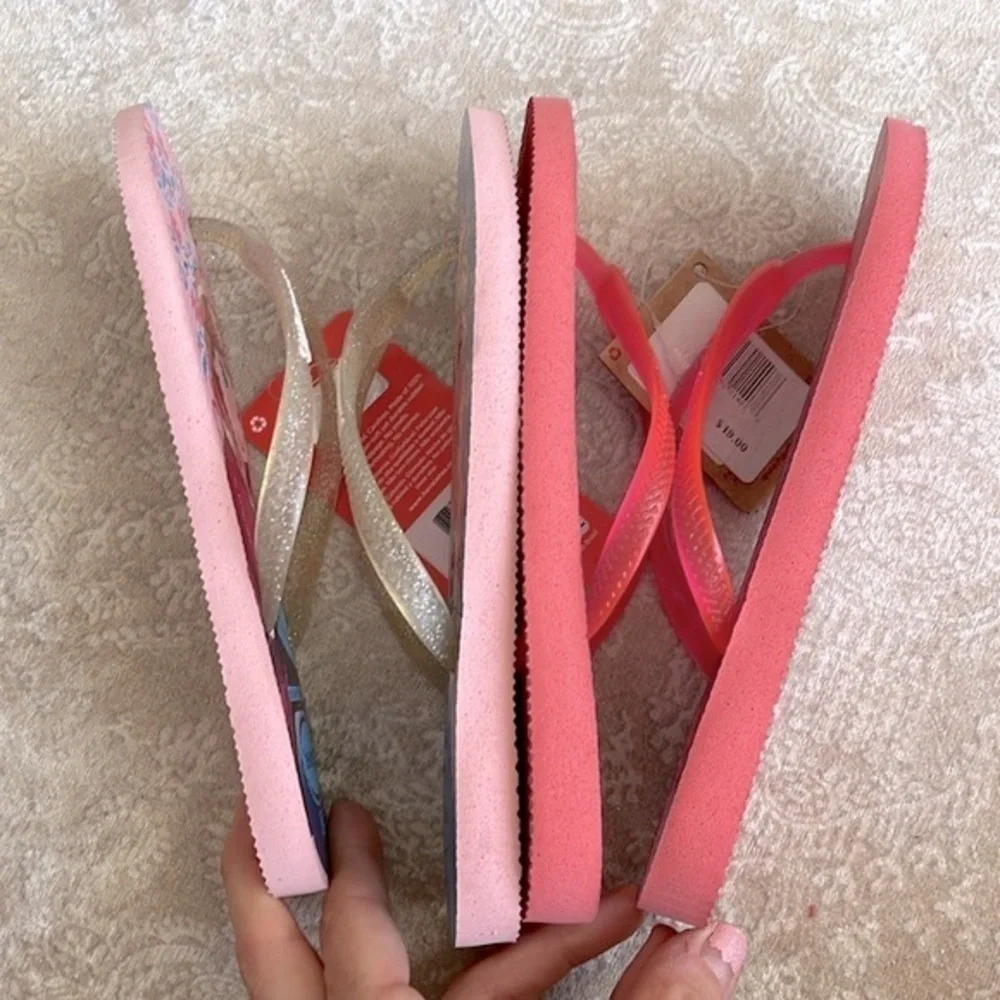 Brand New Havaianas Set of 2 Pairs of Flip Flops Frozen Anna Elsa Disney Pink